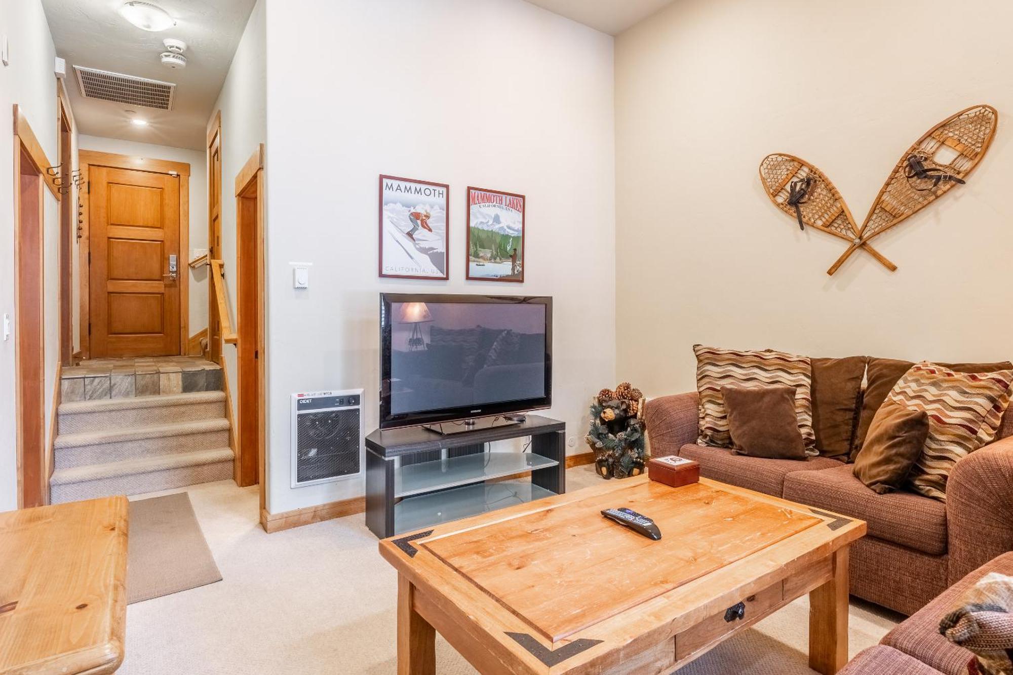 Upscale 4 Bed, 3 Bath At The Woodwinds With Amazing Mountain Views And Golf Course Access And Private Hot Tub And Garage Sleeps 10 Villa Mammoth Lakes Luaran gambar