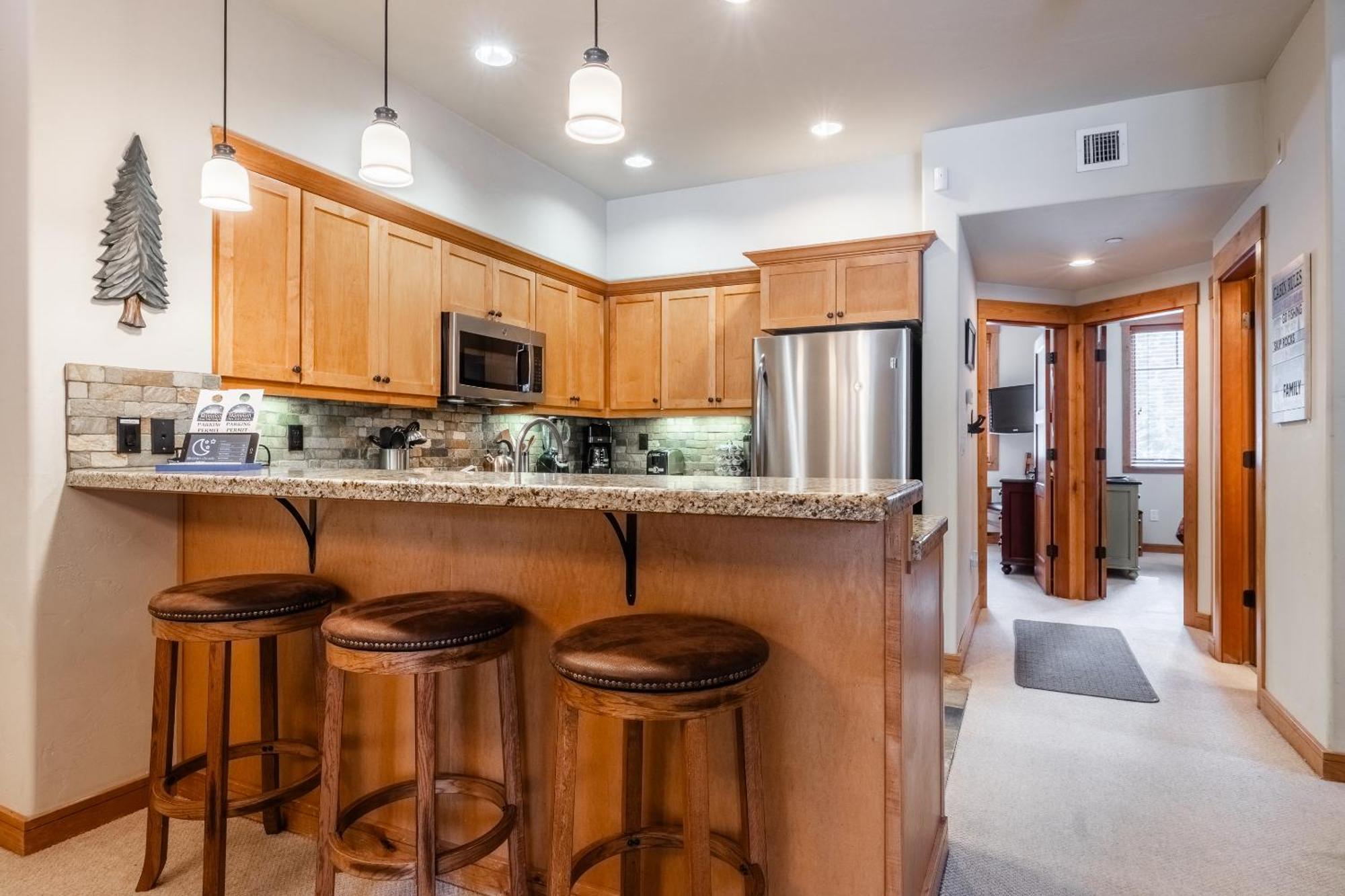 Upscale 4 Bed, 3 Bath At The Woodwinds With Amazing Mountain Views And Golf Course Access And Private Hot Tub And Garage Sleeps 10 Villa Mammoth Lakes Luaran gambar